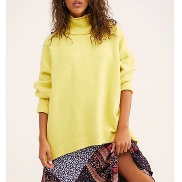 Free People Sweaters - Free People Afterglow Mock Neck sweater size L